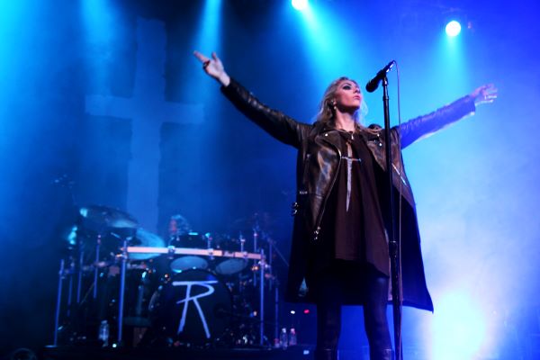VIDEO PREMIERE: The Pretty Reckless, “Only Love Can Save Me Now”