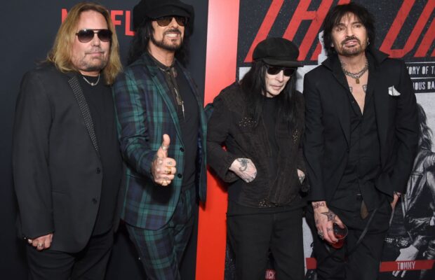 Vince Neil Makes His Debut in the House That Country Music Built